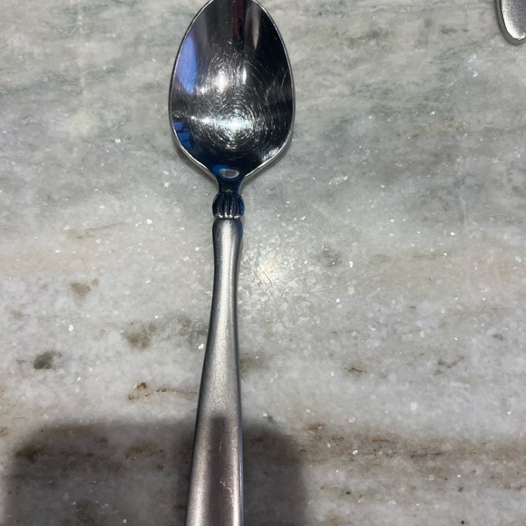 Home Kitchen Knives & Cutlery Flatware - Picture 7 of 8